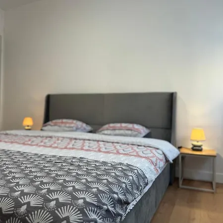Apartment Le 9 - Basel Airport Saint-Louis (Haut-Rhin)