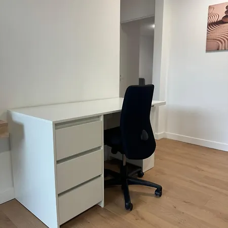 Le 9 - Basel Airport *