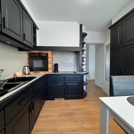 Le 9 - Basel Airport Apartment *