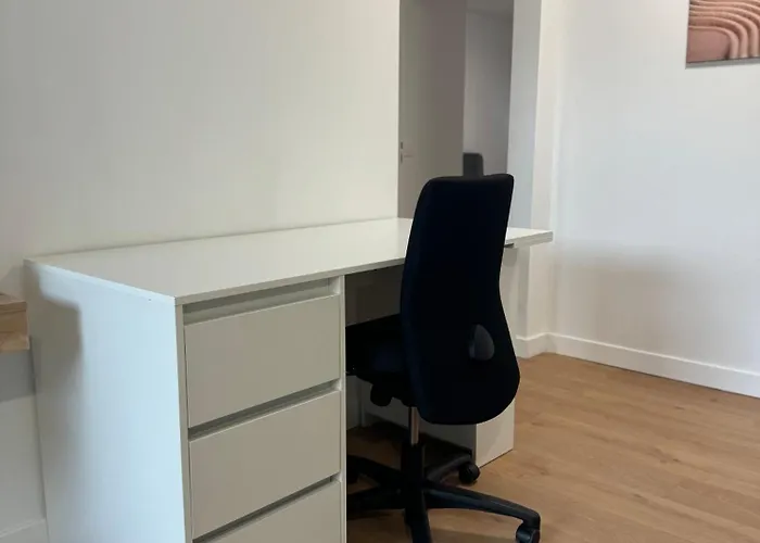 Le 9 - Basel Airport *